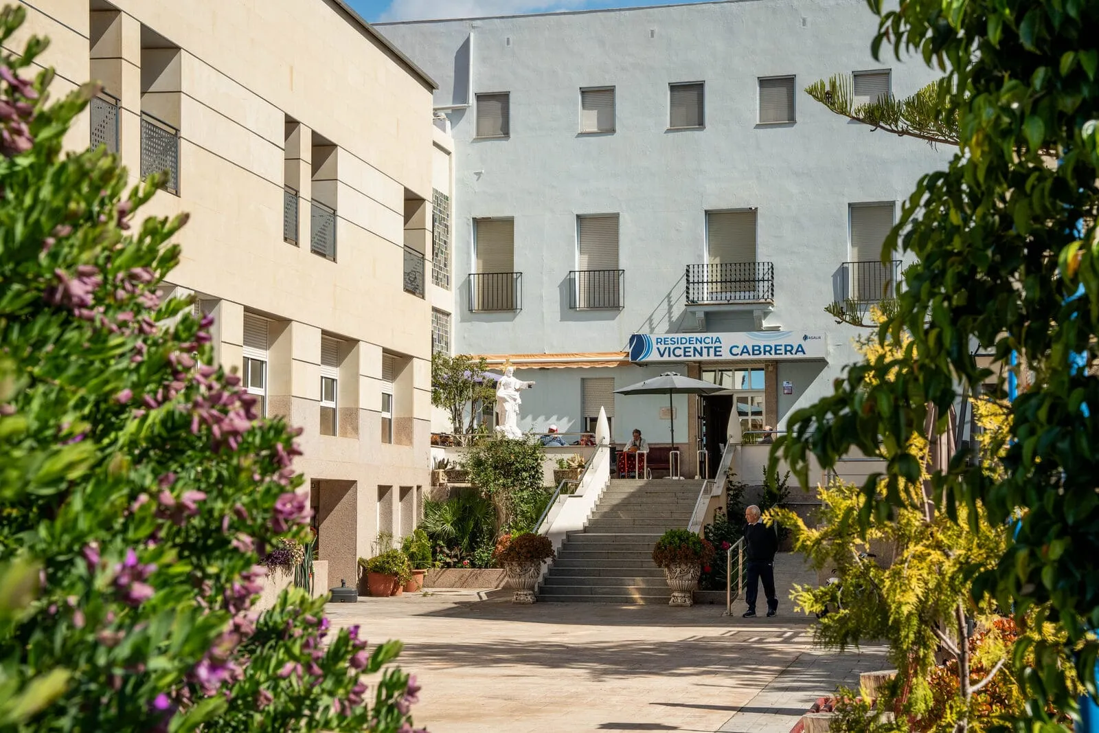 Residencia Vicente Cabrera — Jijona